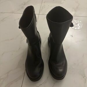 Black Leather Boots Zara women 8